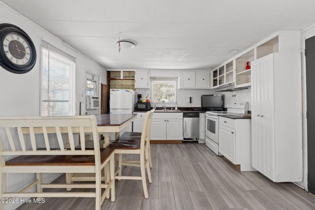 2423 Pin Fish Street SW, Supply, NC 28462