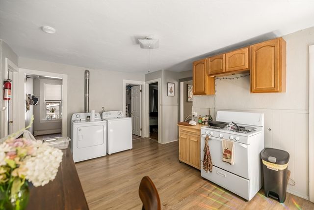 25 Almont Ave, Worcester, MA 01604