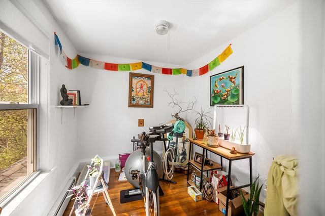 25 Almont Ave, Worcester, MA 01604