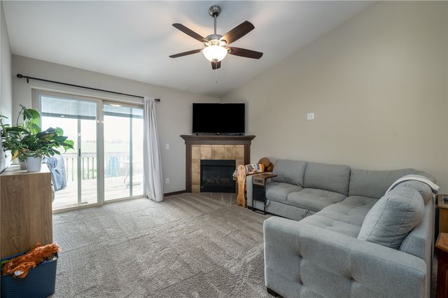 5415 Dostal SW, Cedar Rapids, IA 52404