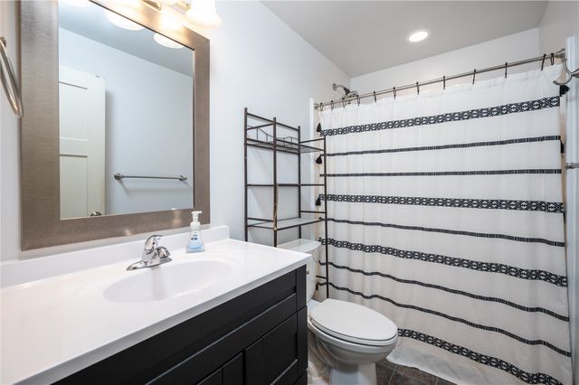 5415 Dostal SW, Cedar Rapids, IA 52404