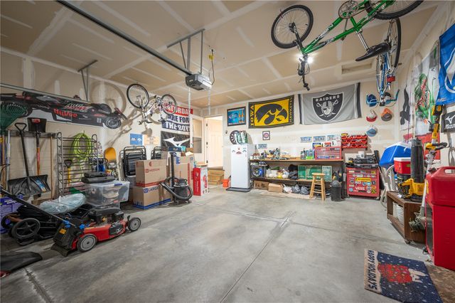5415 Dostal SW, Cedar Rapids, IA 52404