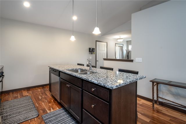 5415 Dostal SW, Cedar Rapids, IA 52404