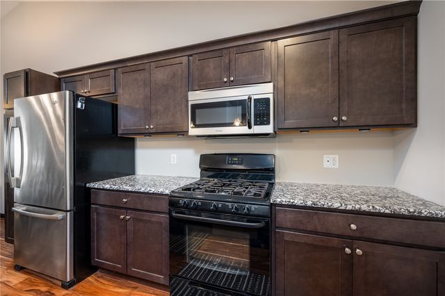 5415 Dostal SW, Cedar Rapids, IA 52404