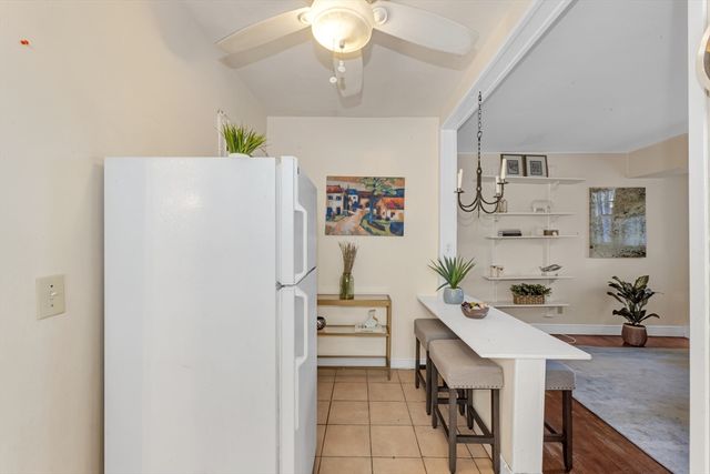 48 Robinwood Ave W2, Boston, MA 02130