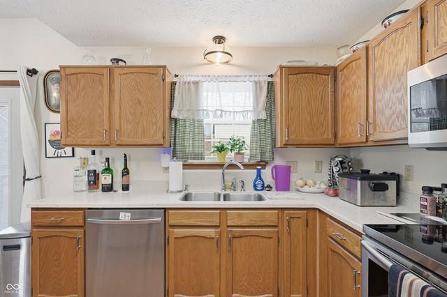 6970 Bluffridge Way, Indianapolis, IN 46278