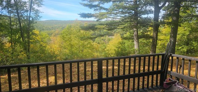 9 Cherry Hill Lane, Sparrowbush, NY 12493