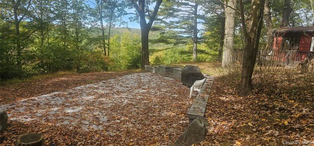 9 Cherry Hill Lane, Sparrowbush, NY 12493