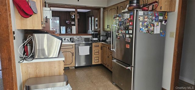 9 Cherry Hill Lane, Sparrowbush, NY 12493