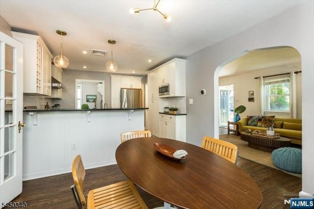 195 Stonehouse Road, Bloomfield, NJ 07028