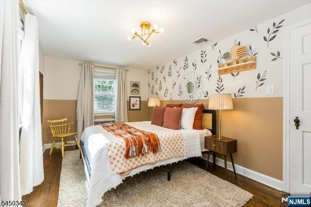 195 Stonehouse Road, Bloomfield, NJ 07028