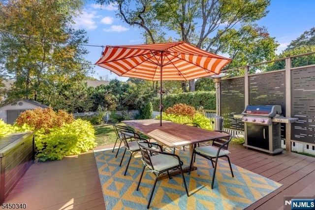 195 Stonehouse Road, Bloomfield, NJ 07028