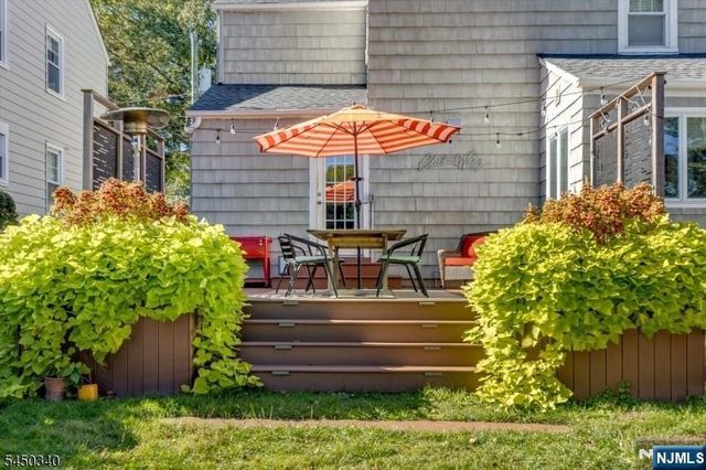 195 Stonehouse Road, Bloomfield, NJ 07028