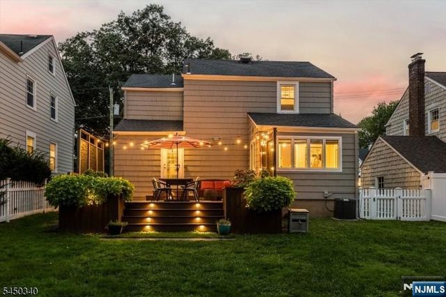 195 Stonehouse Road, Bloomfield, NJ 07028