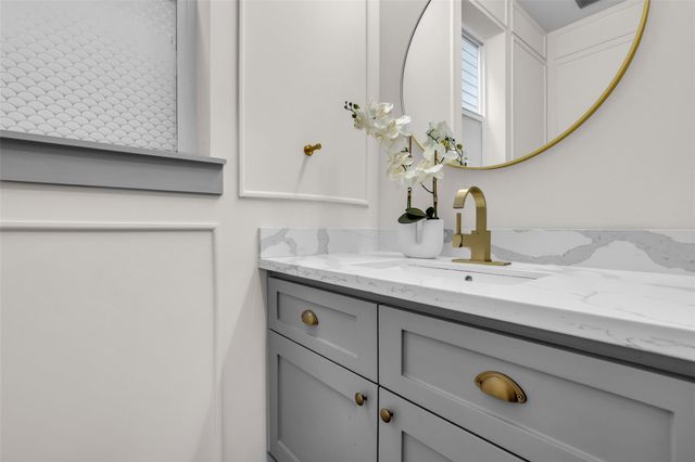 1207 E 28th Street, Houston, TX 77009