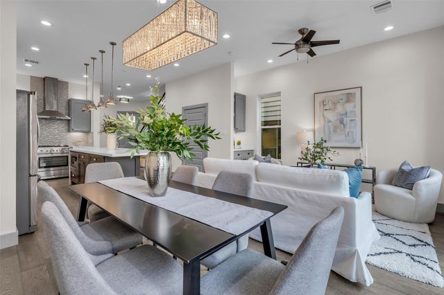 1207 E 28th Street, Houston, TX 77009