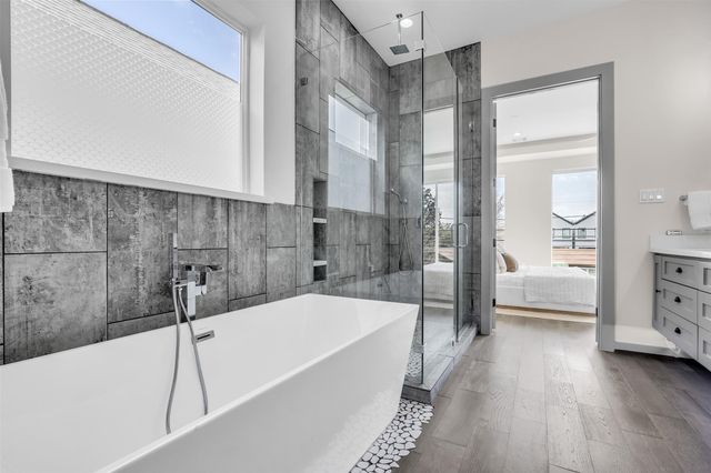 1207 E 28th Street, Houston, TX 77009