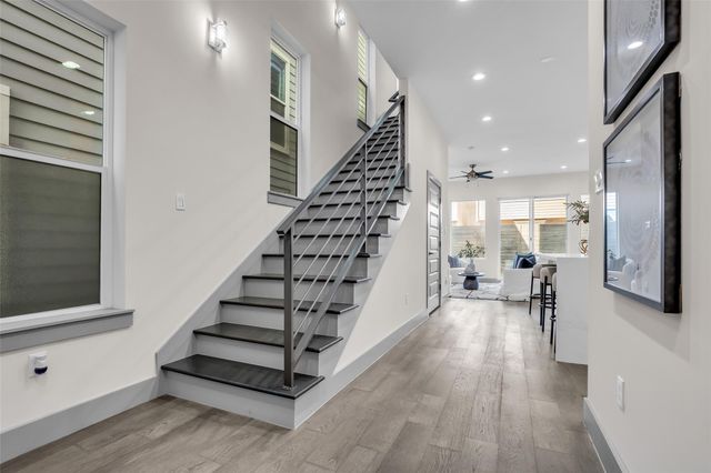 1207 E 28th Street, Houston, TX 77009