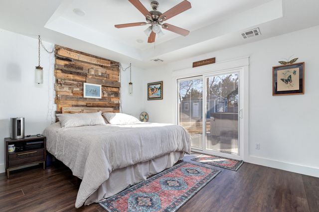 1019 Village Drive, Grove, OK 74344