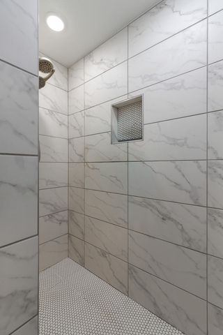 1019 Village Drive, Grove, OK 74344