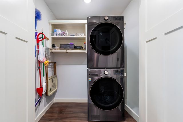 1019 Village Drive, Grove, OK 74344