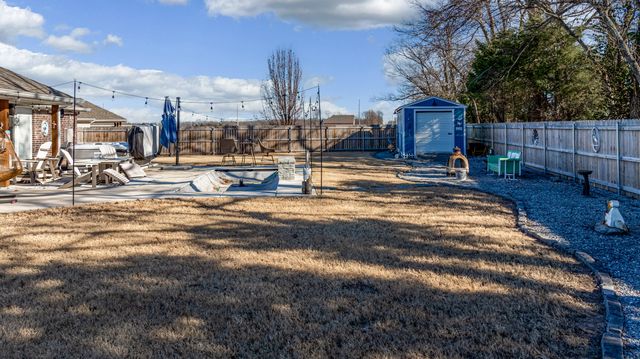 1019 Village Drive, Grove, OK 74344