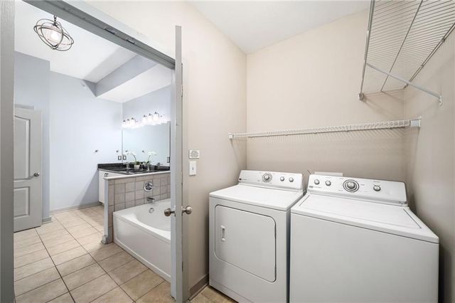 390 17th Street NW 6026, Atlanta, GA 30363