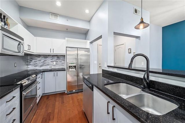 390 17th Street NW 6026, Atlanta, GA 30363