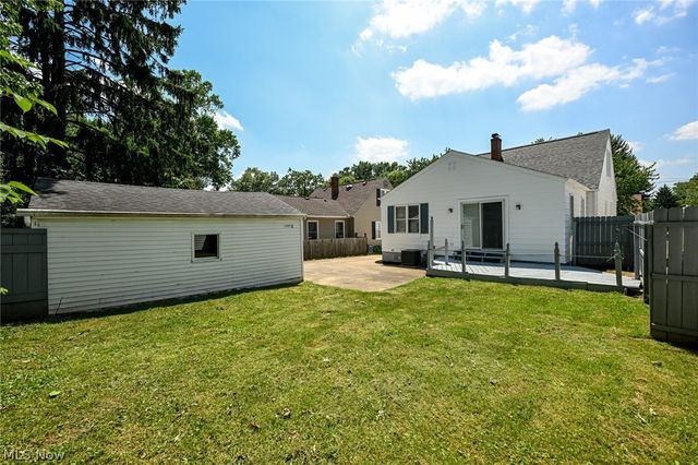 1699 Redwood Avenue, Akron, OH 44301