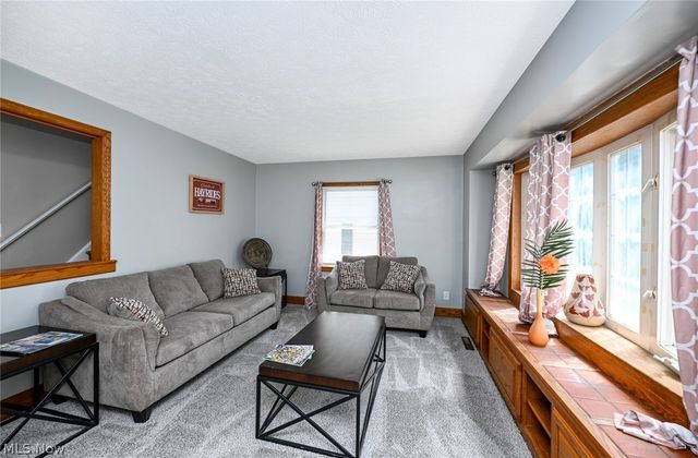 1699 Redwood Avenue, Akron, OH 44301