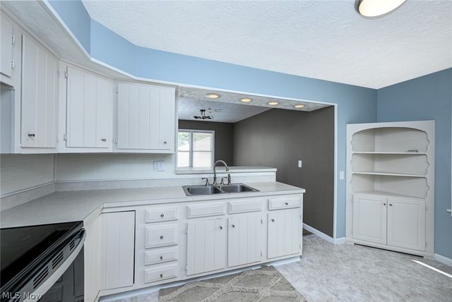 1699 Redwood Avenue, Akron, OH 44301