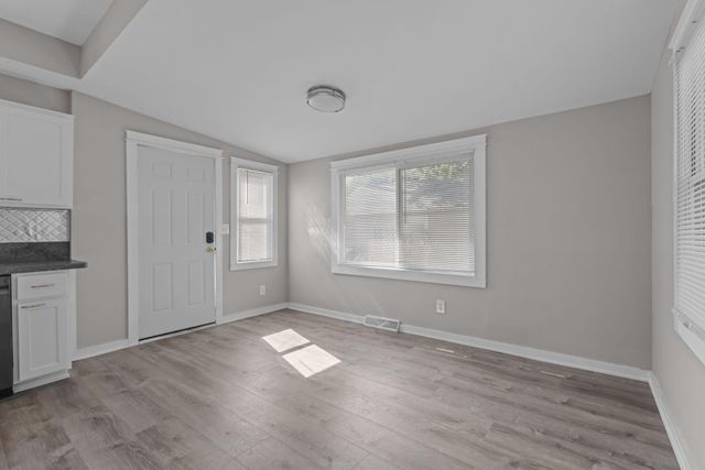 712 24th Avenue NE, Minneapolis, MN 55418