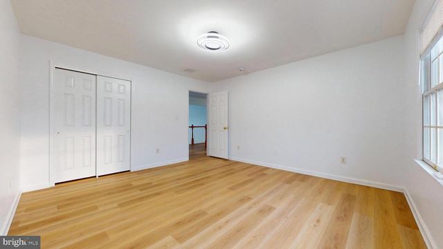 32 VICARI WAY, Tuckerton, NJ 08087