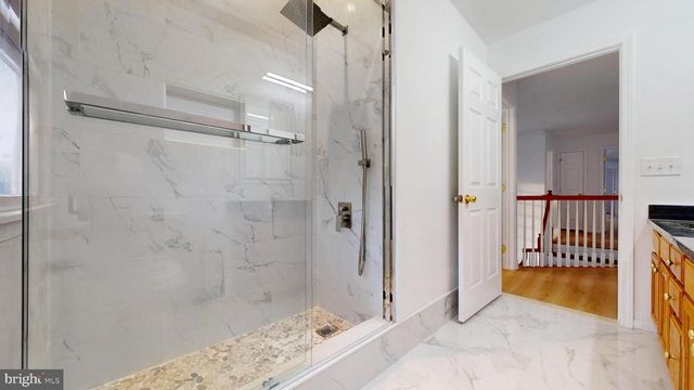 32 VICARI WAY, Tuckerton, NJ 08087