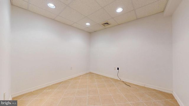 32 VICARI WAY, Tuckerton, NJ 08087