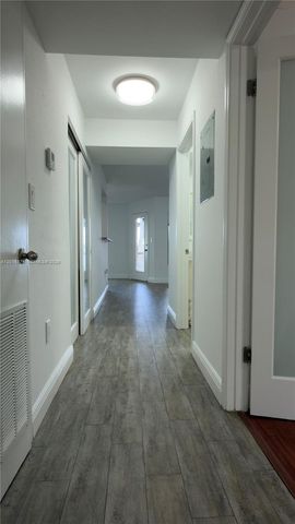 2445 NW 33rd St 1404, Oakland Park, FL 33309