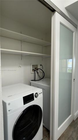 2445 NW 33rd St 1404, Oakland Park, FL 33309