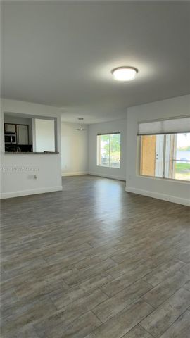 2445 NW 33rd St 1404, Oakland Park, FL 33309