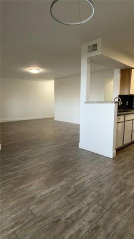 2445 NW 33rd St 1404, Oakland Park, FL 33309