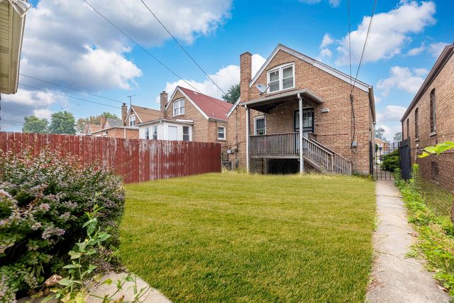 8918 S Merrill Avenue, Chicago, IL 60617