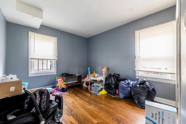 8918 S Merrill Avenue, Chicago, IL 60617