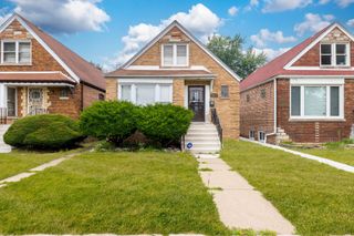 8918 S Merrill Avenue, Chicago, IL 60617