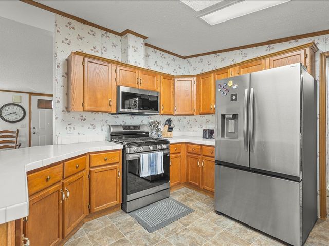 5410 Autumnash Lane, Machesney Park, IL 61115