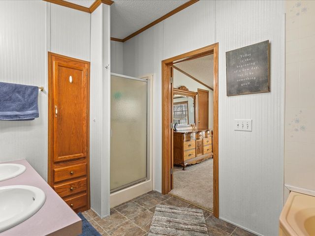 5410 Autumnash Lane, Machesney Park, IL 61115