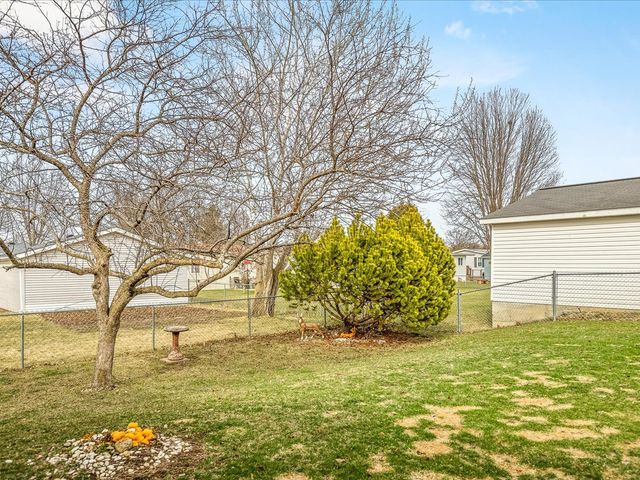 5410 Autumnash Lane, Machesney Park, IL 61115