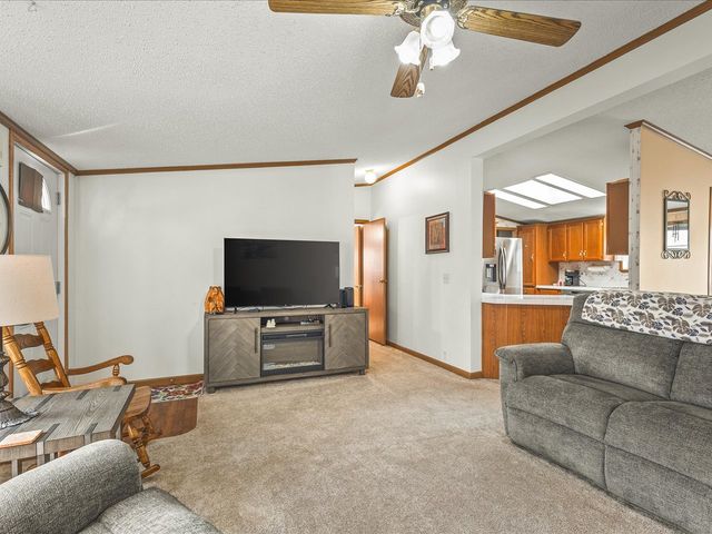 5410 Autumnash Lane, Machesney Park, IL 61115