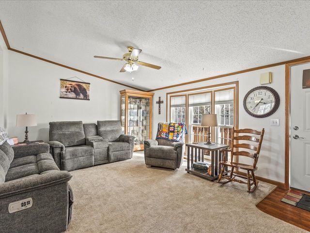 5410 Autumnash Lane, Machesney Park, IL 61115