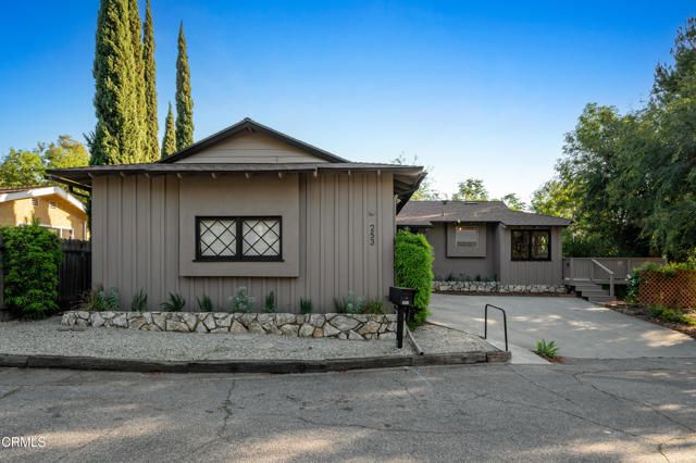253 Redwood Drive, Pasadena, CA 91105
