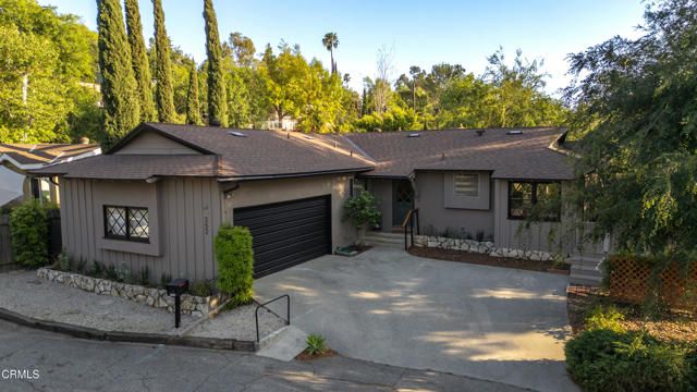 253 Redwood Drive, Pasadena, CA 91105