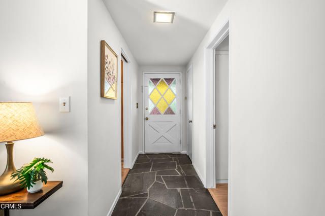 253 Redwood Drive, Pasadena, CA 91105